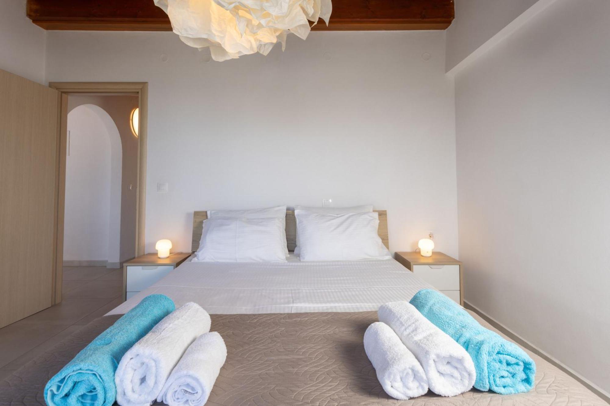 Villa Konstantinos Hilltop Vineyard Escape อัลมีรีดา ภายนอก รูปภาพ