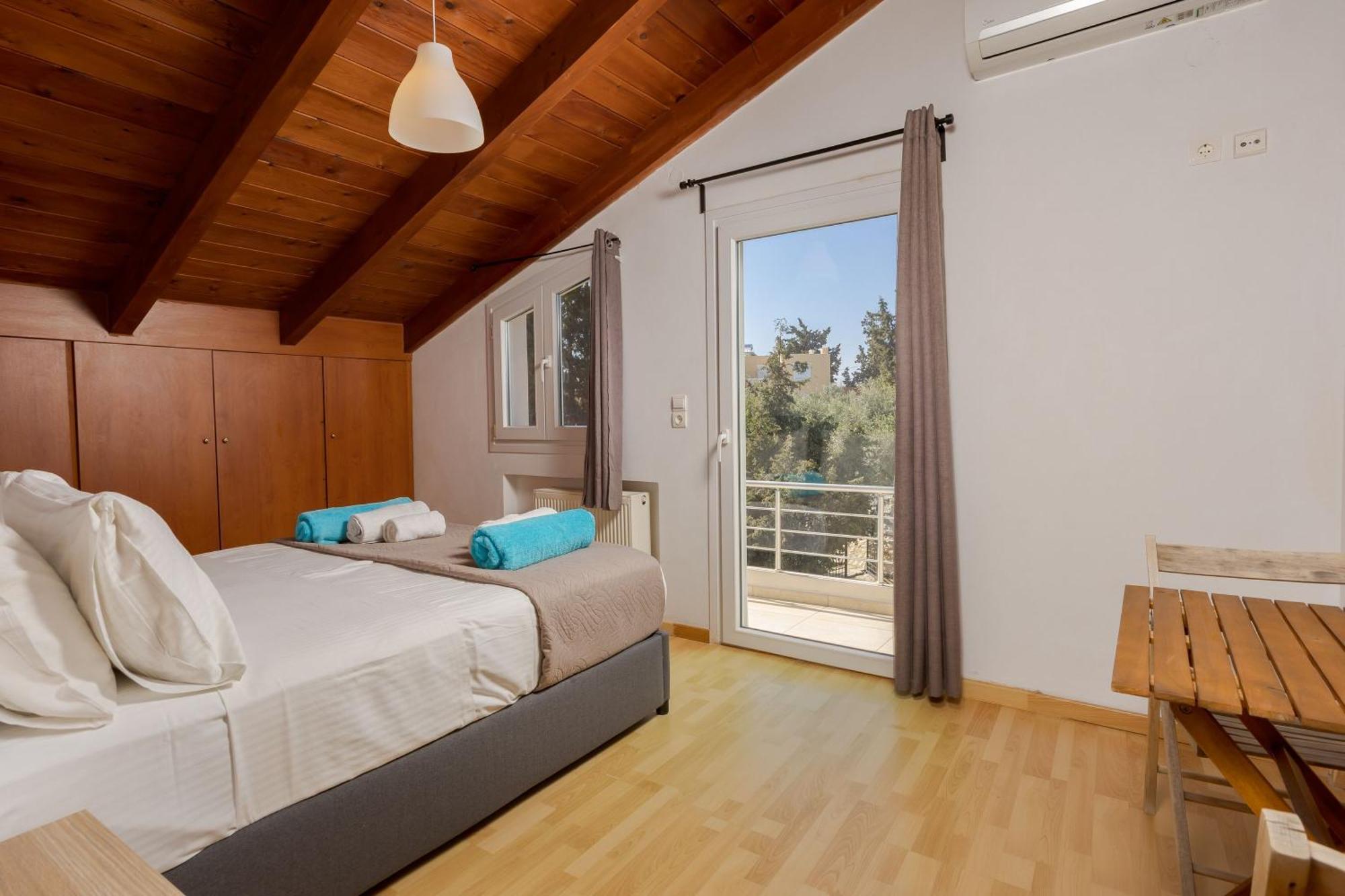 Villa Konstantinos Hilltop Vineyard Escape อัลมีรีดา ภายนอก รูปภาพ